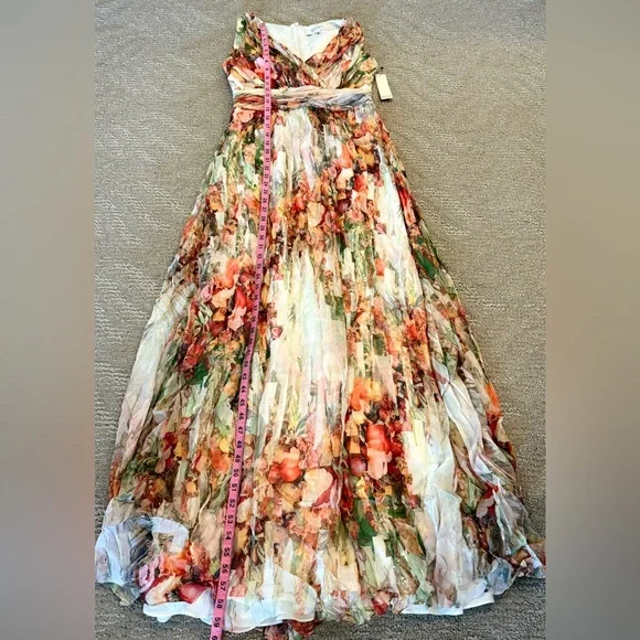 Badgley Mischka Floral Gown - Picture 5 of 10